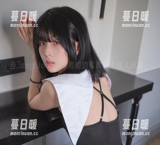 当Jang Joo(장주)姐姐的写真遇上迷人风景，图片里全是故事！